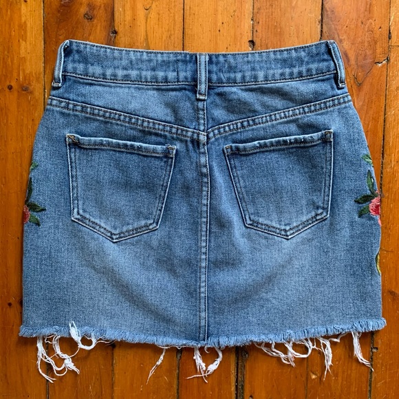 Gorgeous Embroidered Denim High Waisted Fray Skirt - Picture 3 of 14